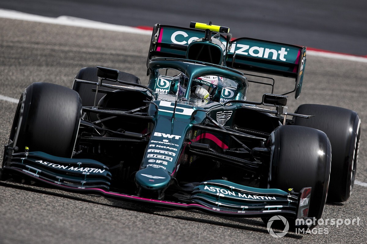 Ezért tesztelnek jelöletlen Pirelliket Bahreinben az F1-es csapatok