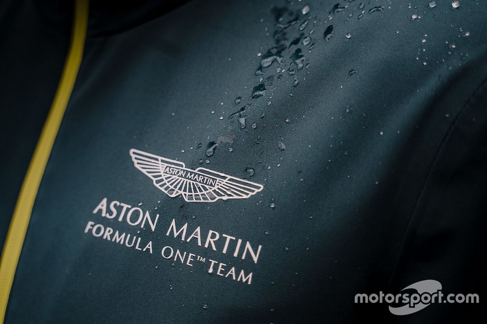 F1: Aston Martin ha fatto il fire-up della power unit Mercedes