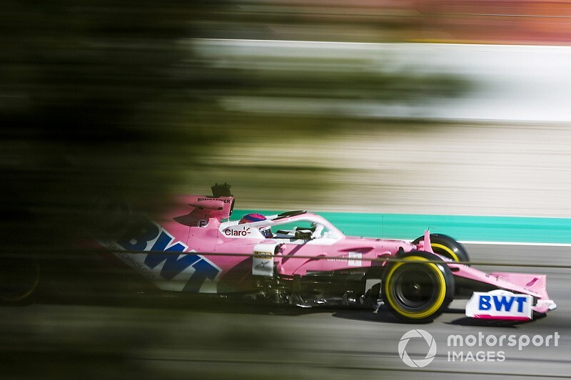 Sainz non si fida della Racing Point: "Nei test si sono nascosti"