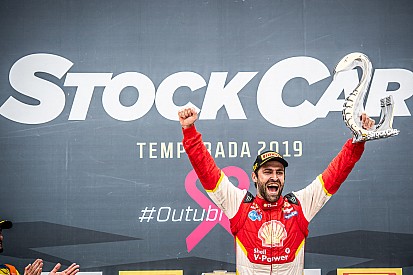 Átila relata drama com pneus na última volta de corrida 2 em Cascavel