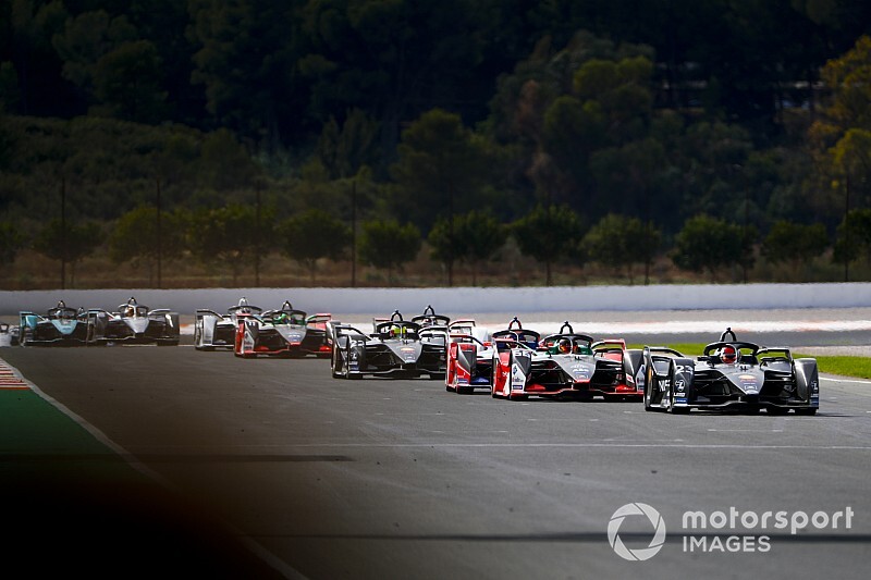 FE drivers got "carried away" in Valencia test races