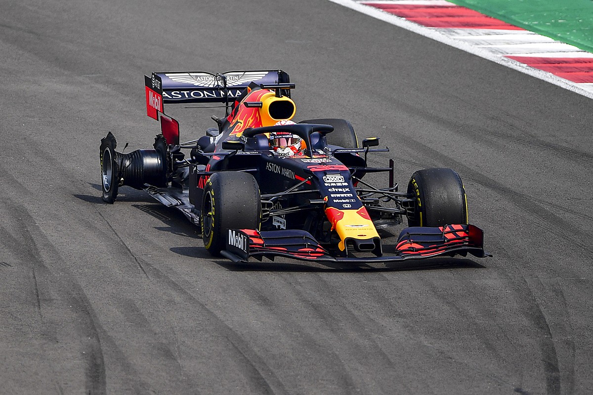 Verstappen: "İlk turda yaşananlar yarışımı mahvetti"