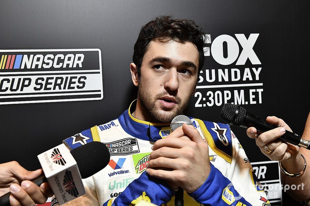 Chase Elliott: 'Class guy' Jimmie Johnson deserves more respect