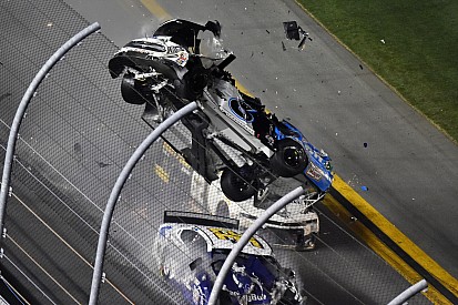 Quadro a quadro: veja o acidente de Newman nas 500 Milhas de Daytona