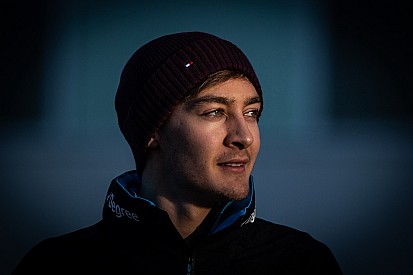 Russell nie wyczekuje pochwał od Mercedesa