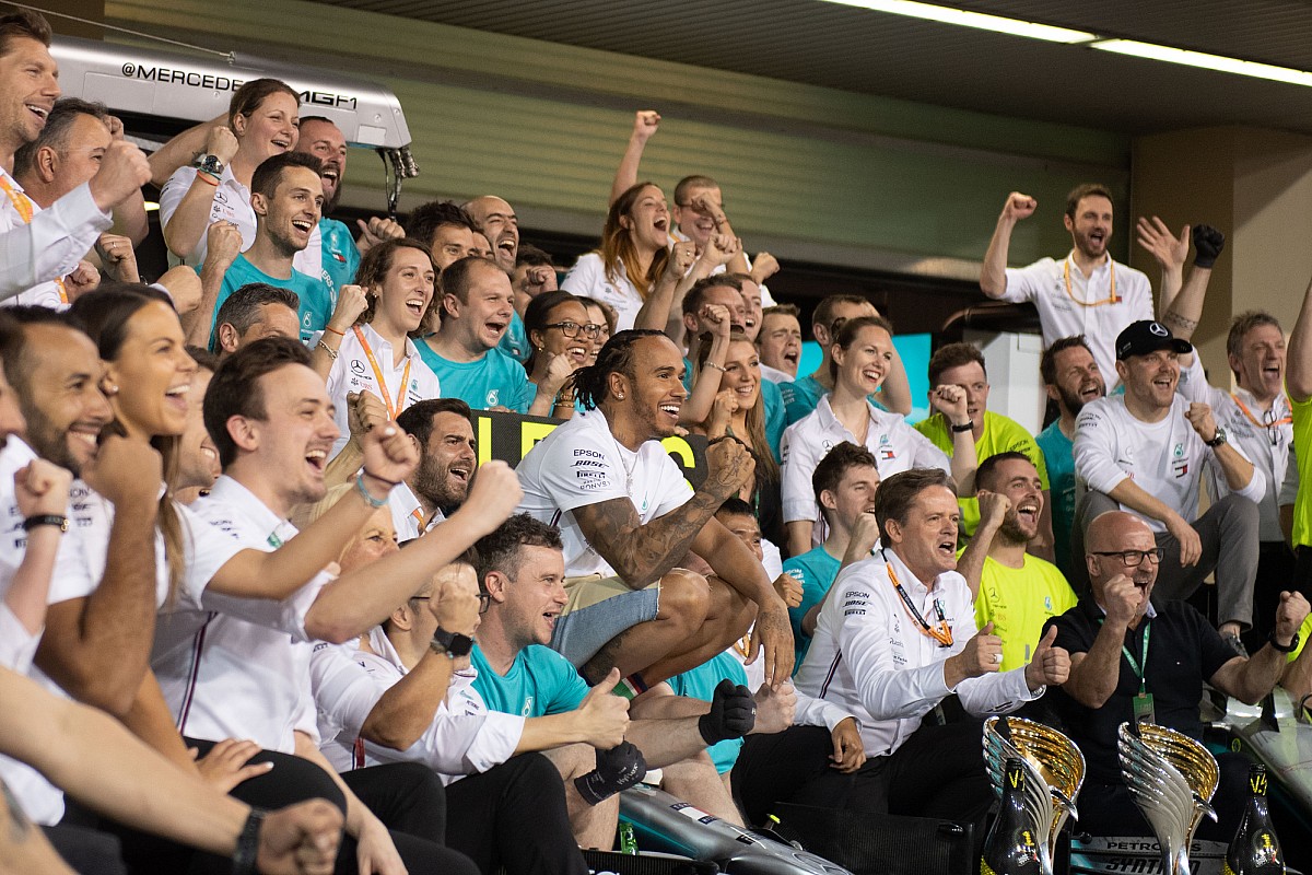 Hoe Hamilton wakker geschud werd door Formule 1-teamfoto's