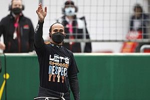 Hamilton verset írt, bemutatta az eddig elkészült részeket