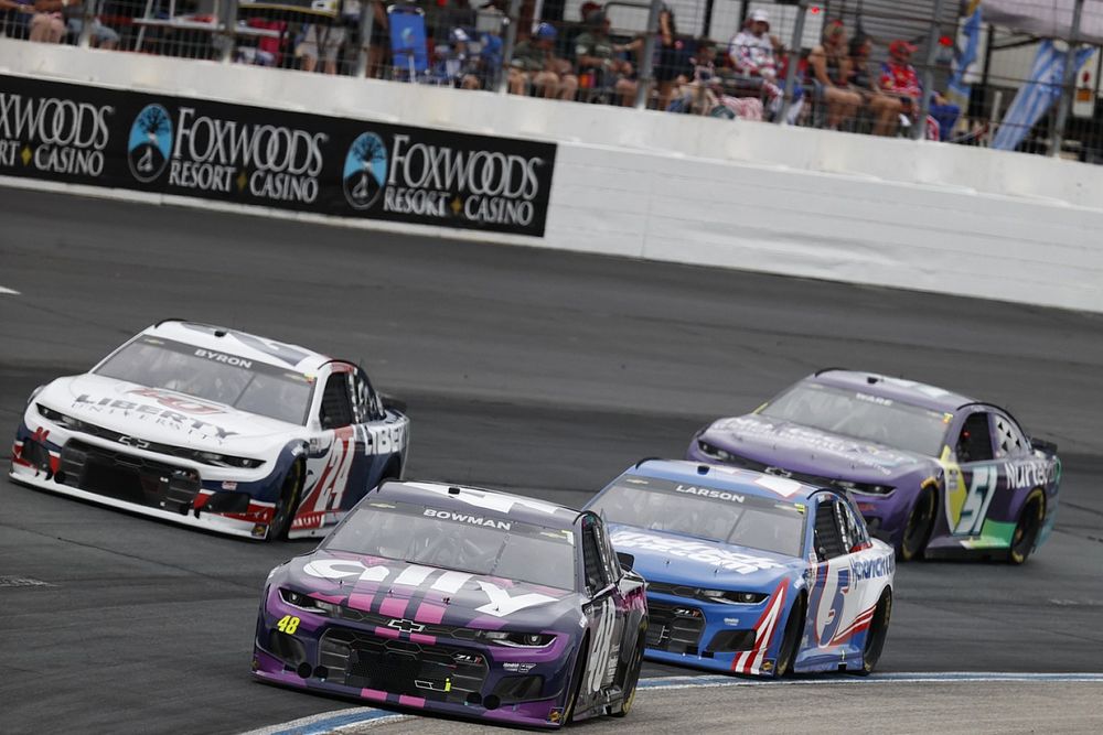 Alex Bowman, Hendrick Motorsports, Chevrolet Camaro Ally, William Byron, Hendrick Motorsports, Chevrolet Camaro Liberty University, Kyle Larson, Hendrick Motorsports, Chevrolet Camaro HendrickCars.com