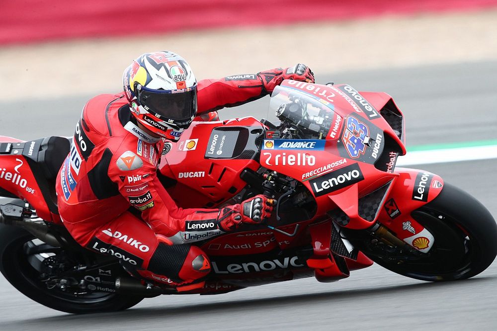 Miller topt derde training op Silverstone, Rossi naar Q2