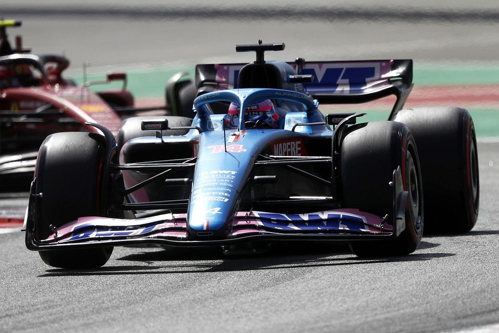 Alonso doet tactische motorwissel en start GP van Spanje achteraan