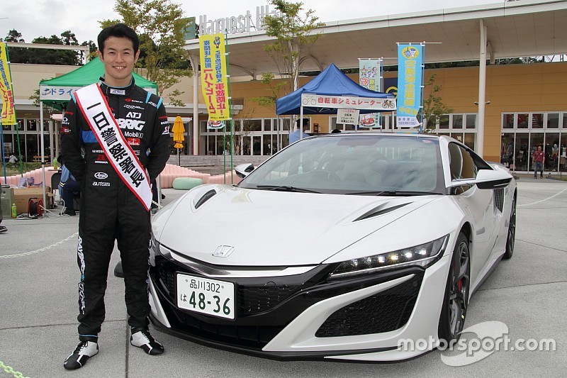 山本尚貴が栃木県小山警察署「1日署長」を務め、交通安全を呼びかけ