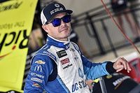Kyle Larson lidera la pr&aacute;ctica de NASCAR en Dover