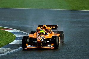 GALERÍA: Hace 18 años, Arrows presentó el innovador F1 de tres plazas