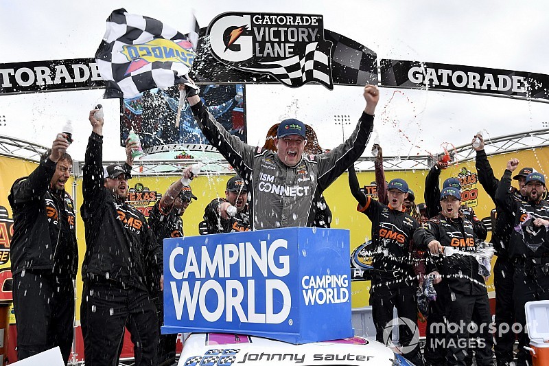 Sauter wins Martinsville Truck race, locks into final four