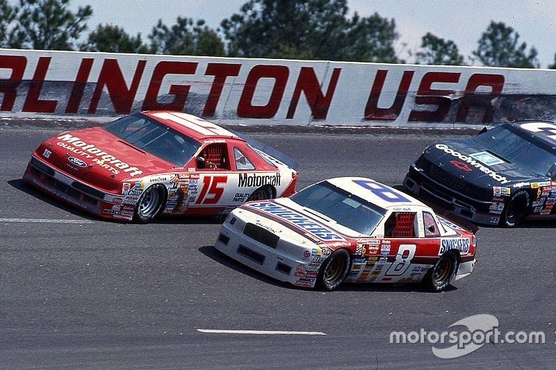 Darlington's 2019 NASCAR Throwback Weekend to honor 1990-1994