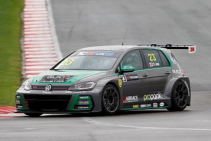 UK: vittoria in Gara 1 e podio in Gara 2 a Donington, Daniel Lloyd è Campione 2018
