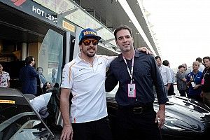 Jimmie Johnson ready "for the real thing" after F1 simulator visit