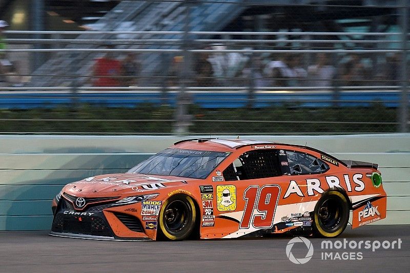 Daniel Suarez tritt nach: "Hatte mit Gibbs keine Chance auf den Sieg"