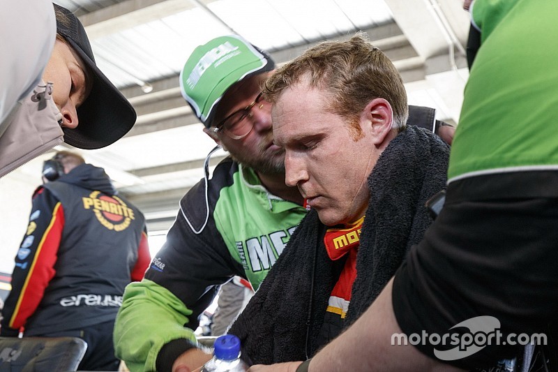 Reynolds to consult doctor over Bathurst breakdown