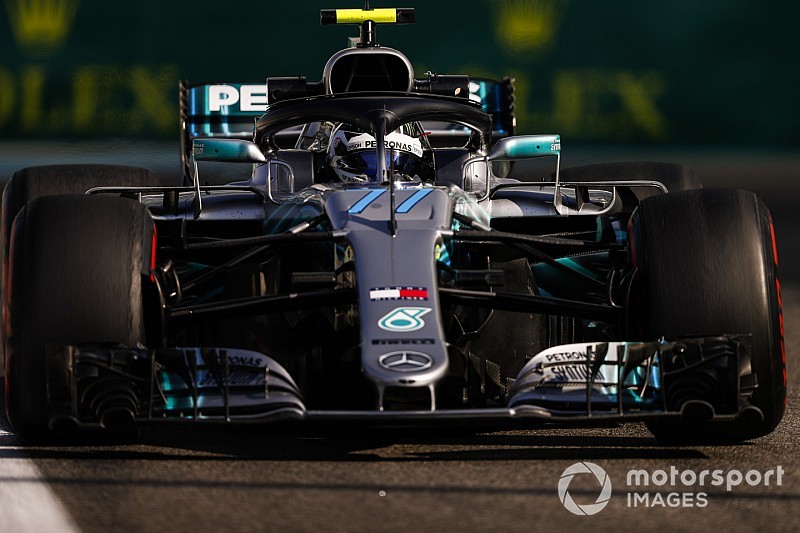 Bottas blijft Verstappen nipt voor in tweede training Abu Dhabi