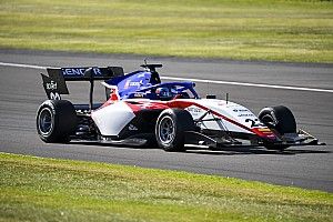 F3, Barcellona, Libere: Stanek prima della bandiera rossa