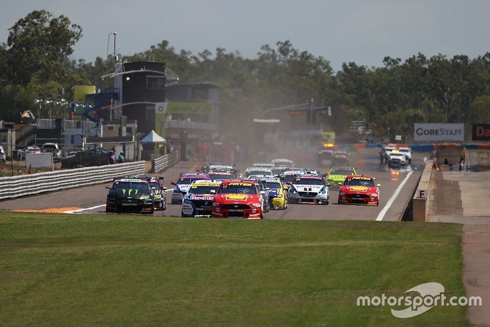Whincup suspects Darwin start lights were too fast