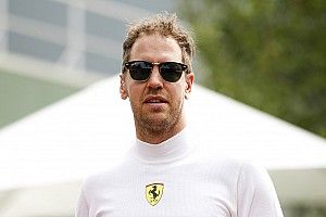 Italiaanse media: 'Vettel wijst eerste bod van Ferrari af'