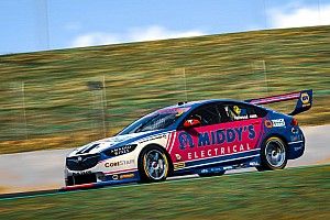 Újabb F1-es pilóta mutatkozik be a Supercars online bajnokságában
