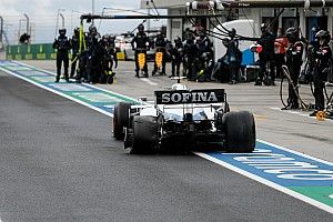 Mintha csak egy akciófilmet néztünk volna: Latifi Vs. Sainz Vs. Gasly a Hungaroringről – VIDEÓ