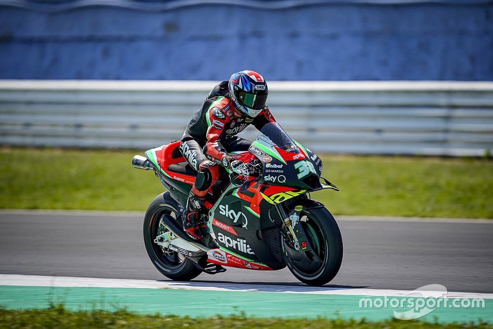 Smith taking mental steps "to go from tester to rider"