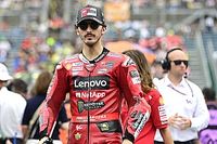 Bagnaia: "Pod&iacute;a haber alcanzado a Martin, pero parar era lo correcto"