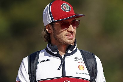 Giovinazzi, güveninde dalgalanmalar olduğunu kabul ediyor