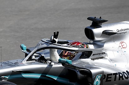 Scheckter: Şampiyonluğu Hamilton hak ediyor