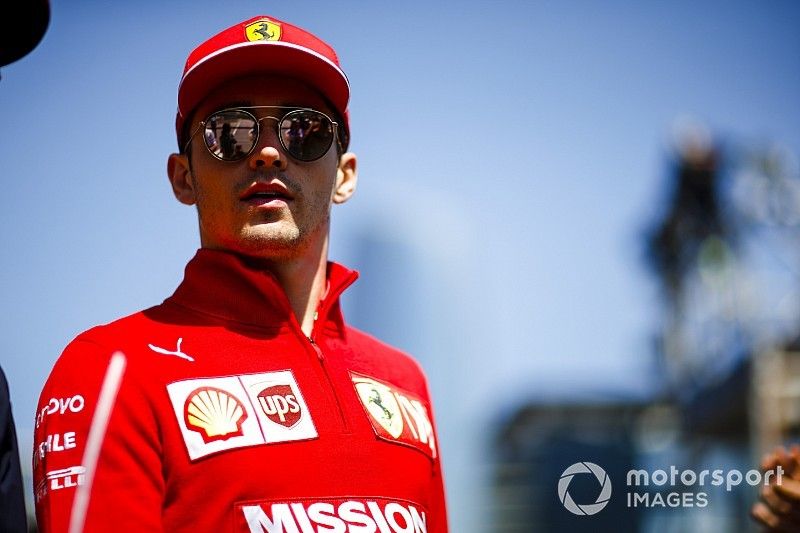 Charles Leclerc, Ferrari en el desfile de pilotos