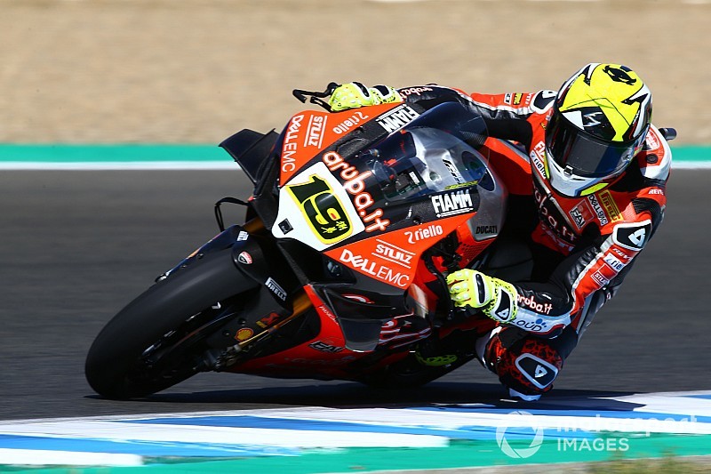 WorldSBK Spanyol: Bautista mendominasi, Rea senggol Lowes