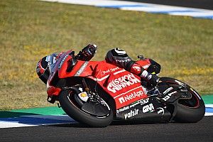 Гонщики Ducati показали лучшее время на второй тренировке в Хересе