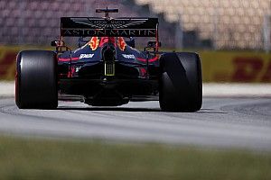 A Red Bull megérkezett a Ferrarira, a Mercedes „világgá ment”