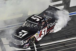 Kyle Busch goes 5-for-5 in NASCAR Trucks with Charlotte win