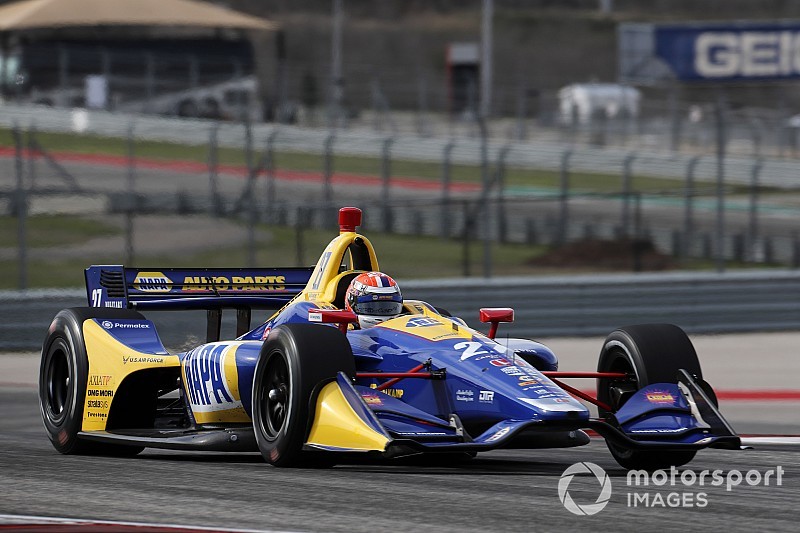 Rossi termine les essais en tête