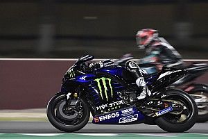 Viñales y Rins lideran el estreno del test de Qatar; Lorenzo, a dos segundos