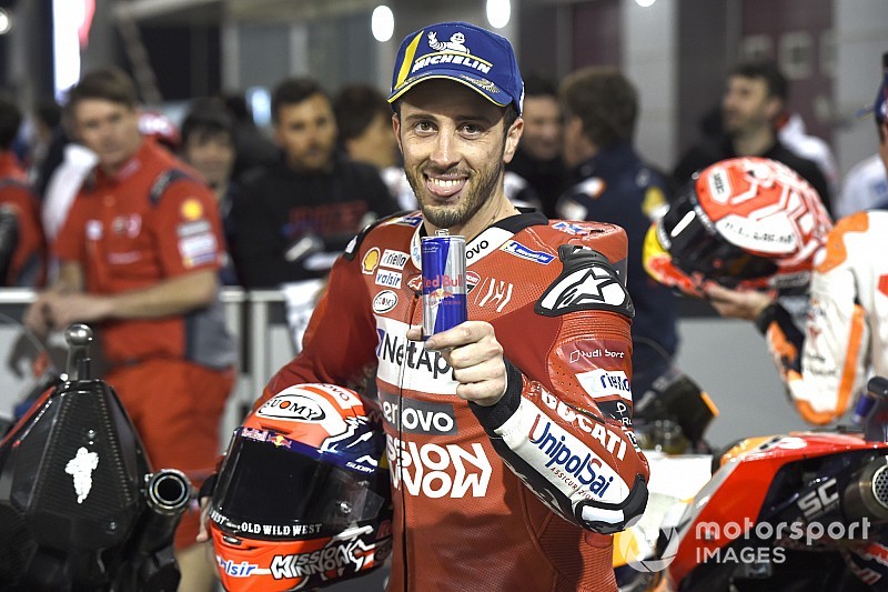 Dovizioso vuelve a imponerse a Márquez en Qatar en otro final de infarto