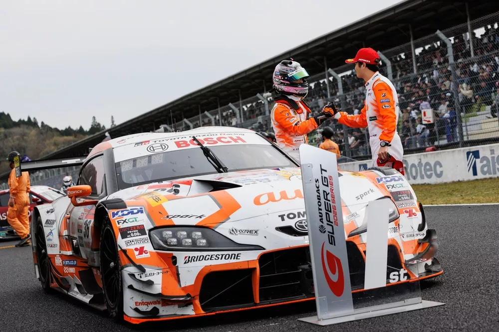 4連覇に向け視界良好！ 19秒差独走の36号車au TOM'S坪井「余力はまだ