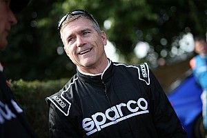 Il campione della NASCAR Bobby Labonte lotterà per il titolo nella NASCAR Whelen Euro Series!
