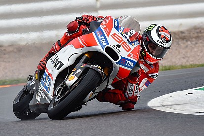 Lorenzo, che flop: è tra i peggiori al primo anno in Ducati