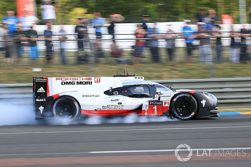 #1 Porsche Team Porsche 919 Hybrid: Neel Jani, Andre Lotterer, Nick Tandy