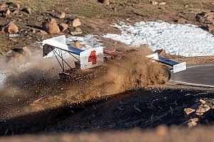 Fotostrecke: Crash beim Bergrennen Pikes Peak 2017
