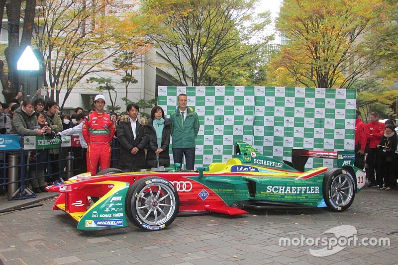 【フォーミュラE】東京の公道をFEマシンが駆け抜けた! ディ・グラッシがドライブを担当