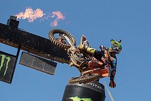 Fotogallery: la cavalcata di Cairoli verso il Mondiale 2017 MXGP