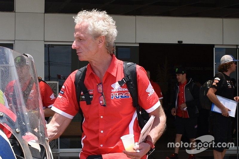 Dakar, Bianchi difende la Honda: "Non abbiamo provato a fare i furbi"