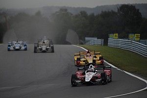 Firestone anuncia novo pneu de chuva para Indy em 2018